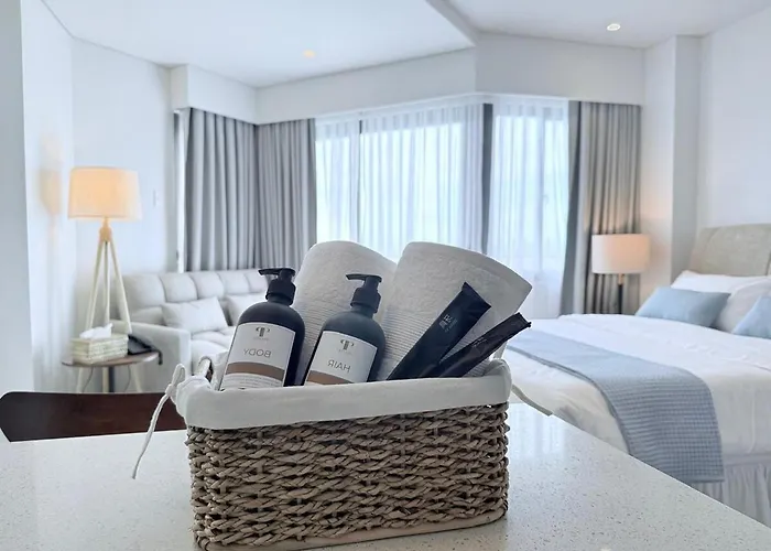 アパート Tambuli Ocean View Luxe Studios, Mactan Seaside Residences マクタン