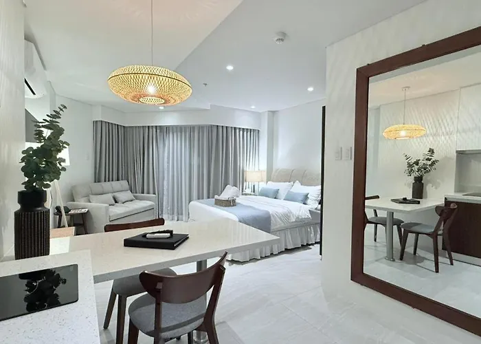 Tambuli Ocean View Luxe Studios, Mactan Seaside Residences アパート *
