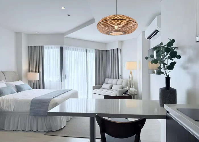Tambuli Ocean View Luxe Studios, Mactan Seaside Residences マクタン