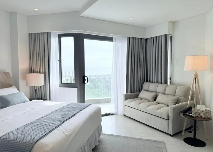 Tambuli Ocean View Luxe Studios, Mactan Seaside Residences アパート *